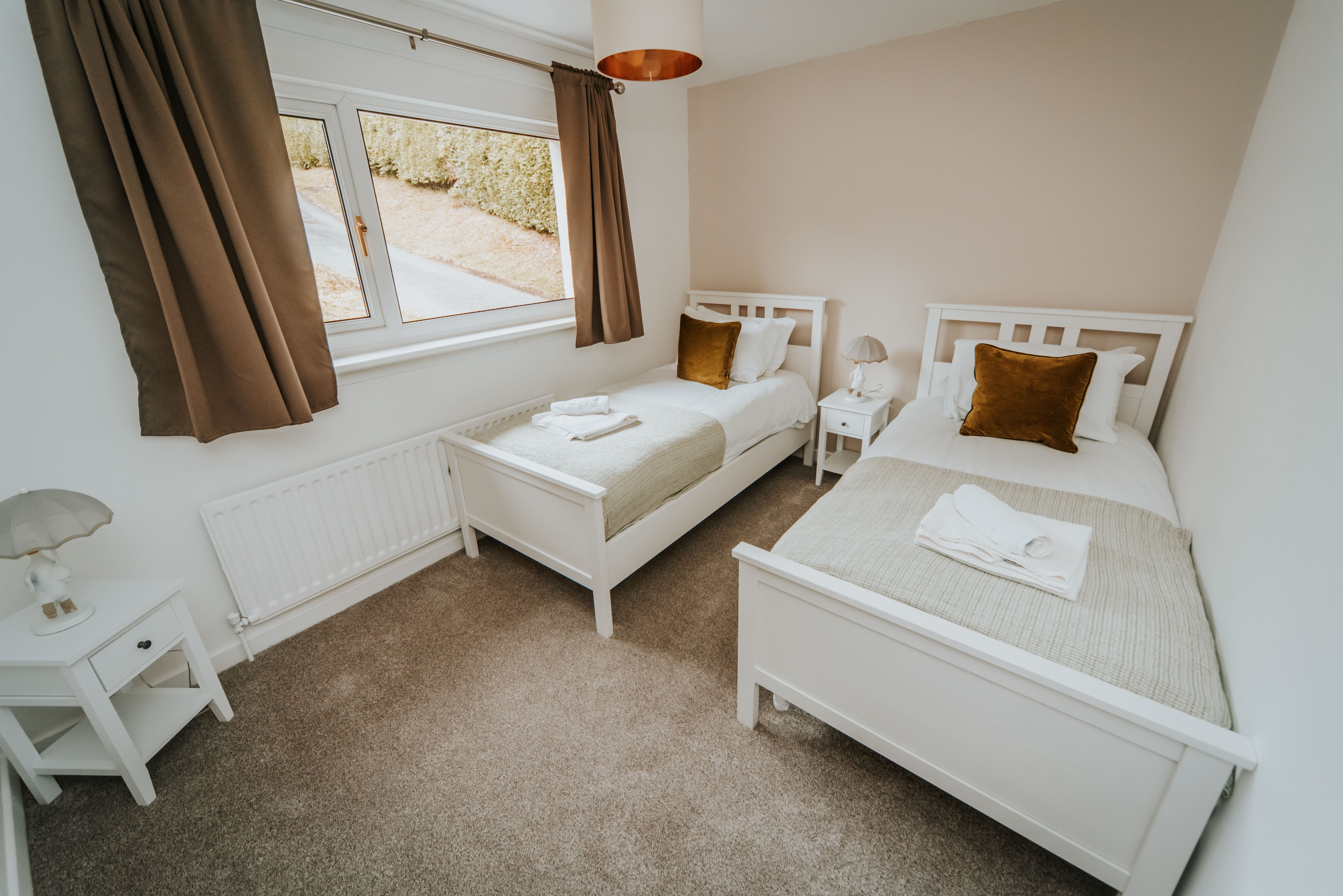 Twin bedroom
